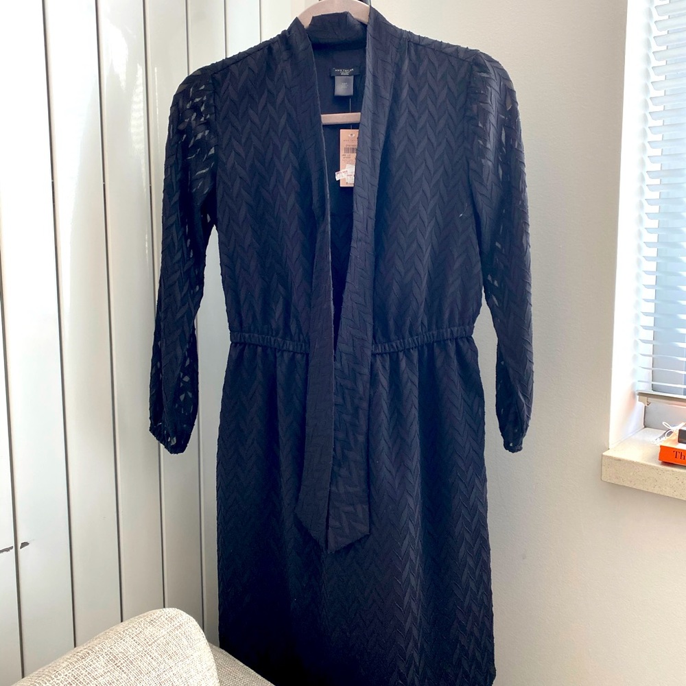 Adorable LBD to add to your closet 😍